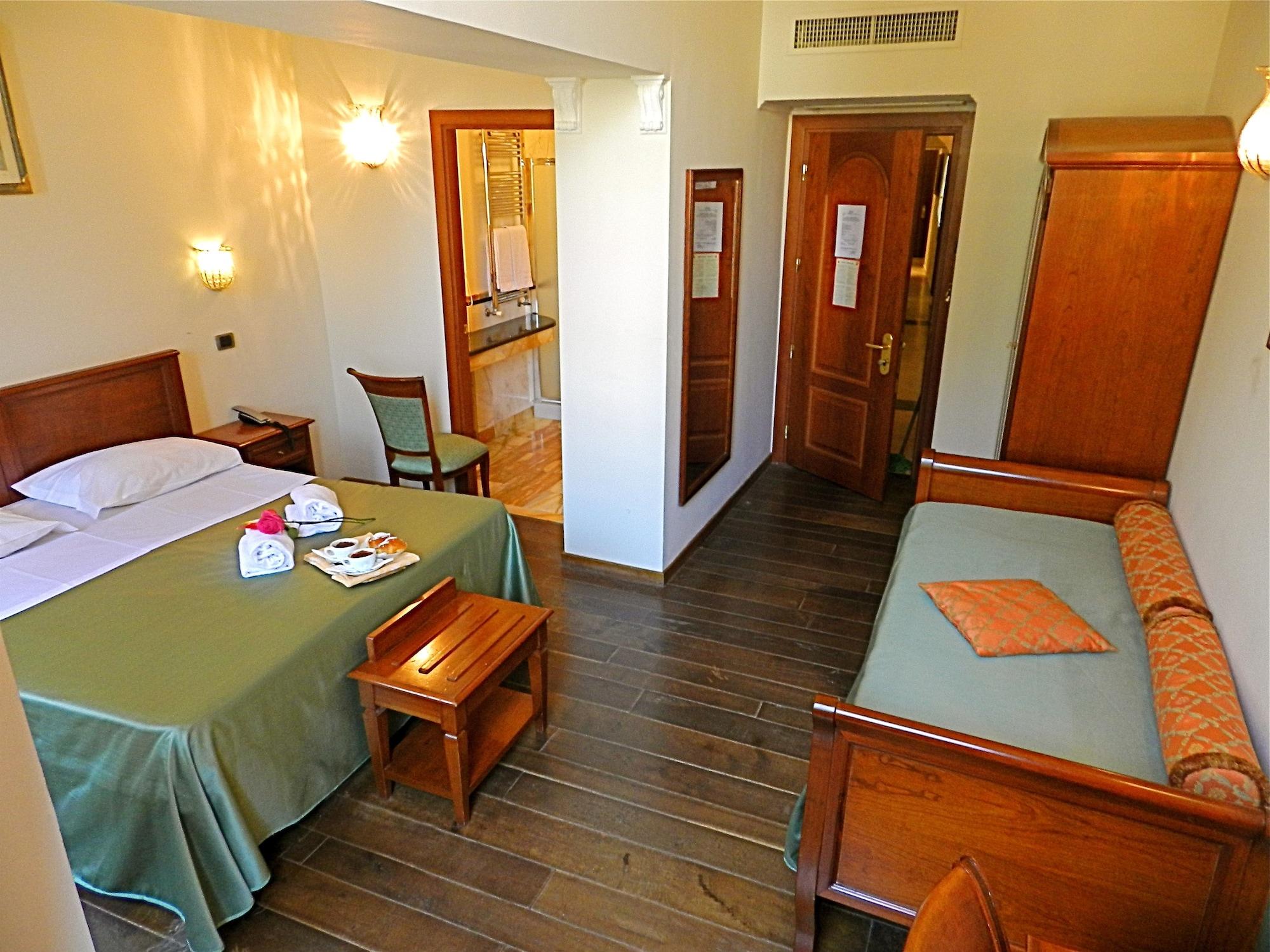 Domus Florentiae Hotel Floransa Dış mekan fotoğraf