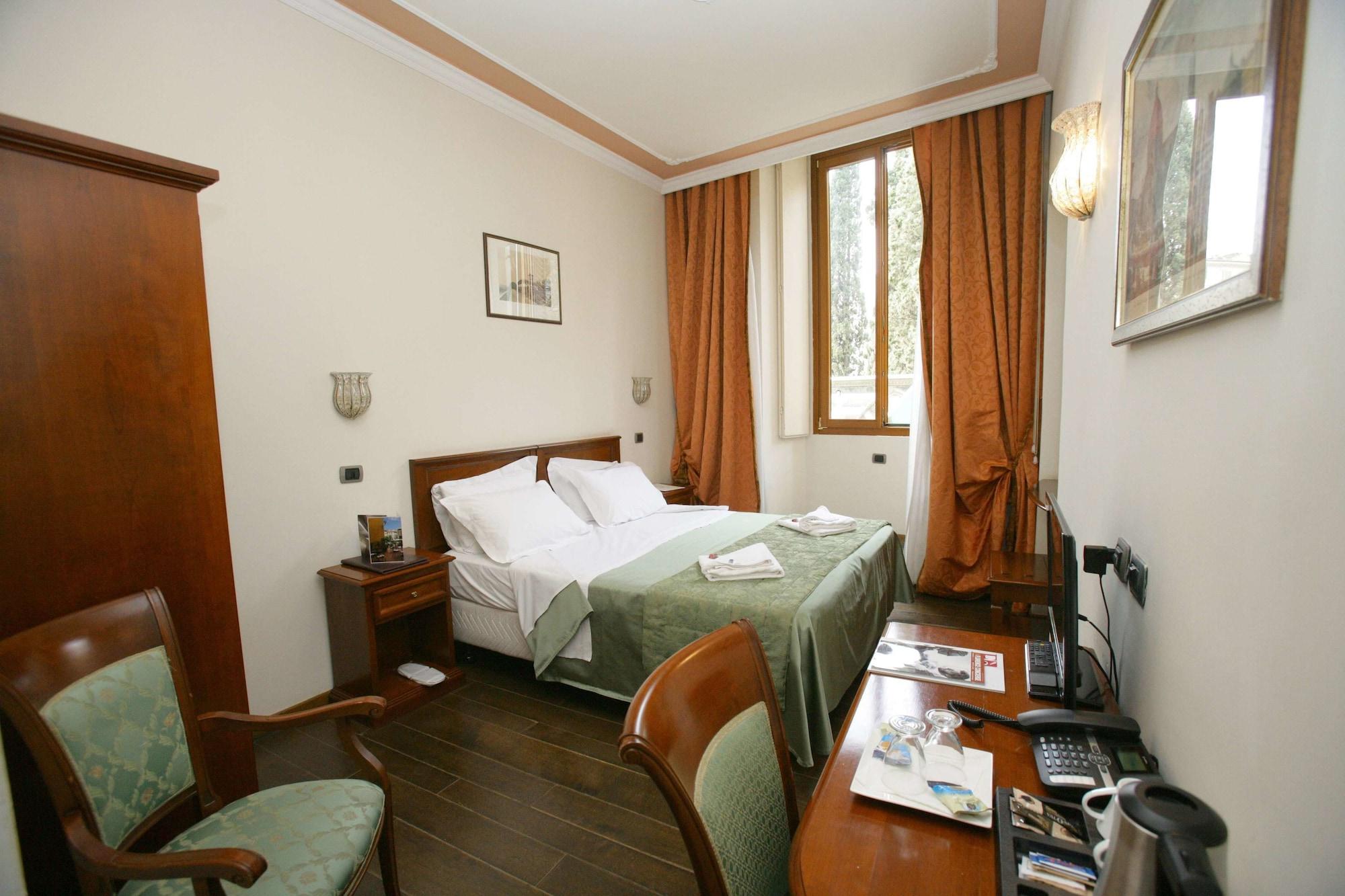 Domus Florentiae Hotel Floransa Dış mekan fotoğraf