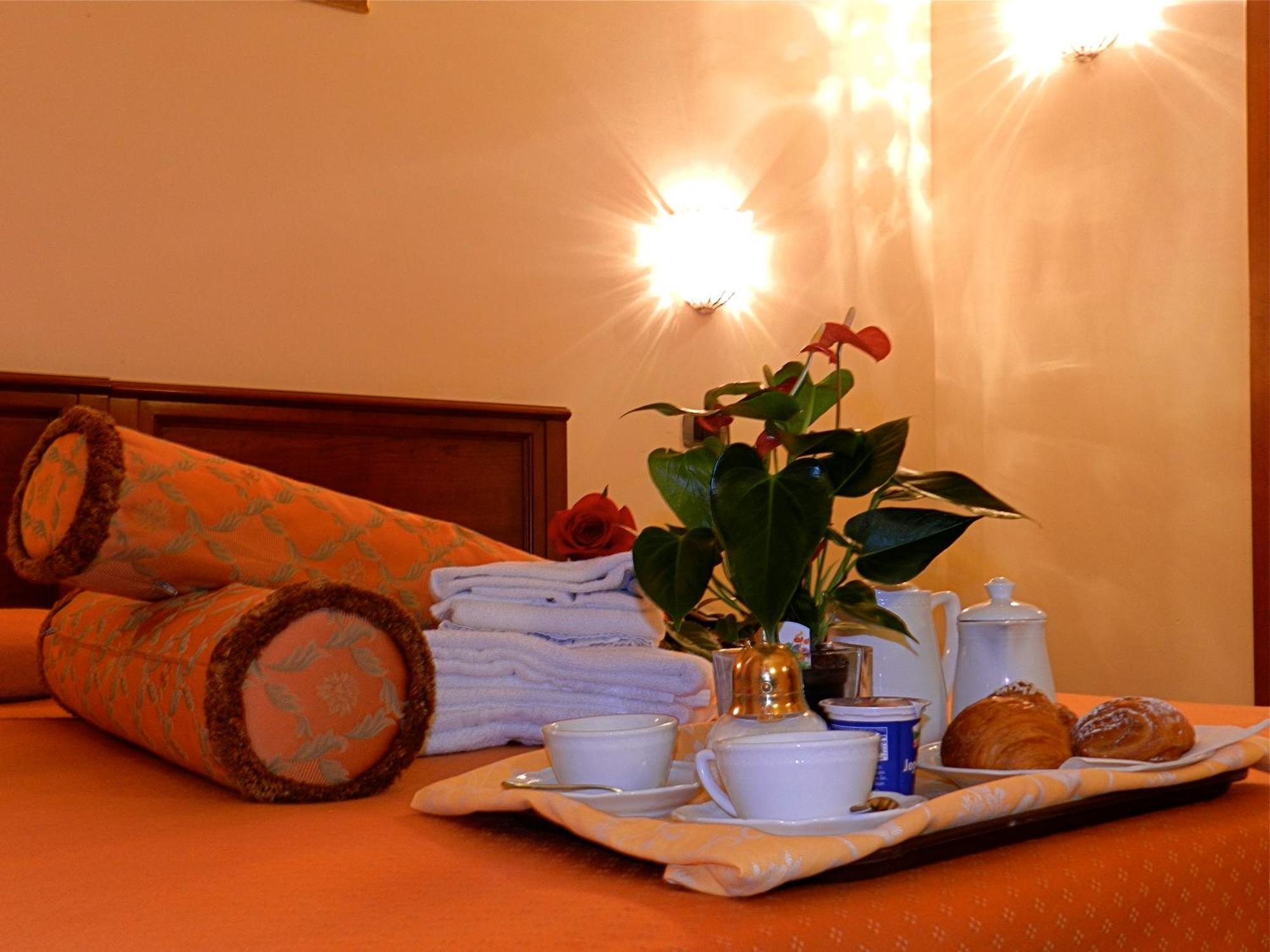 Domus Florentiae Hotel Floransa Dış mekan fotoğraf